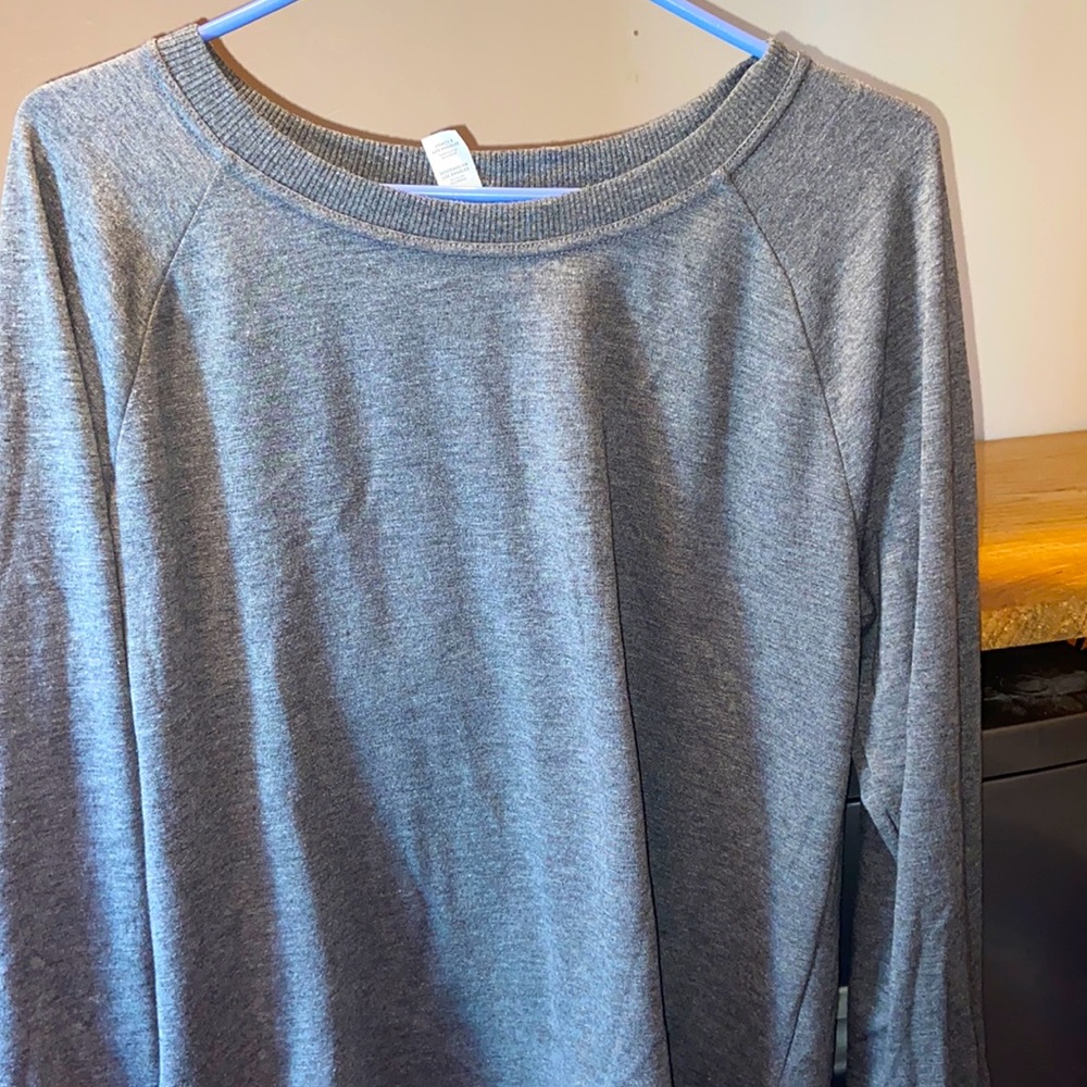 5/$25😊 long sleeve